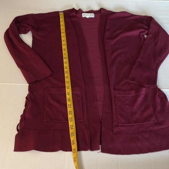 Pink Republic maroon red long sleeve cardigan w/ pockets & side detail size M - Picture 11 of 12